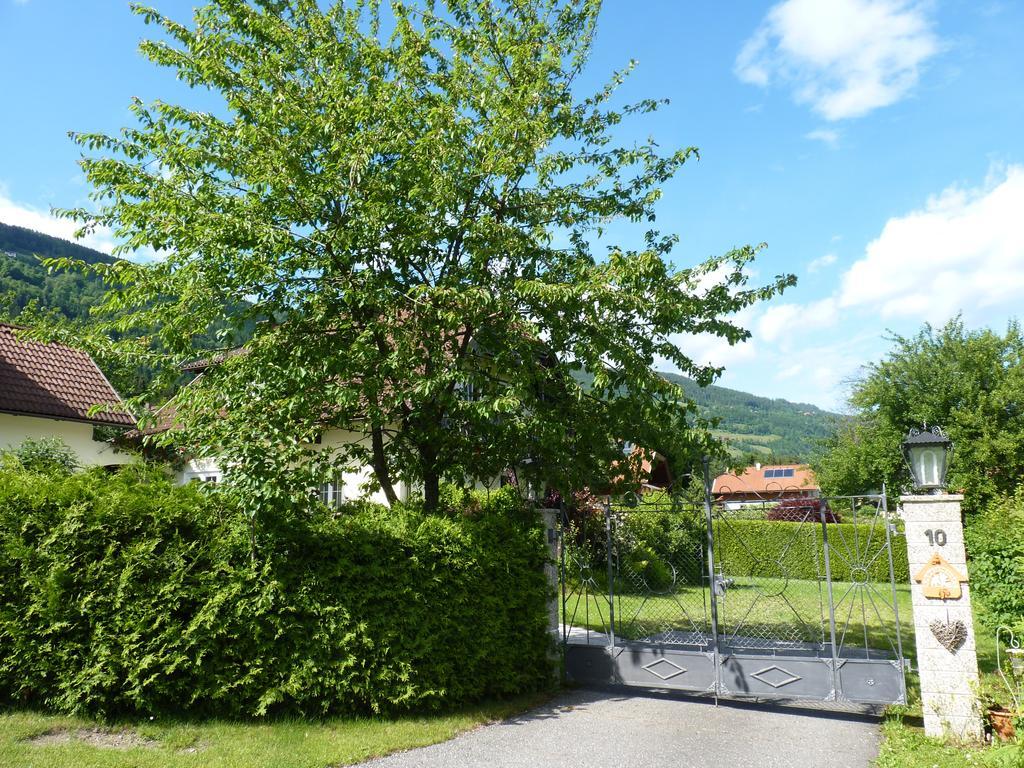 Ferienwohnung Landhaus Monika Bodensdorf Exterior foto